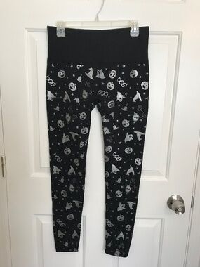 French Laundry Halloween Foil Brushback Legging Tights Plus 2X/3X Black Silver